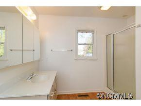 406 Newton Place - Photo 18