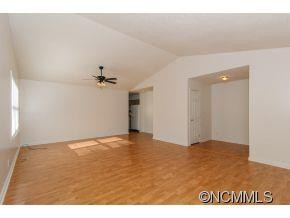 406 Newton Place - Photo 6