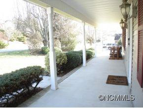 132 MOUNTAIN VALLEY DRIVE - Photo 2
