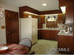 132 MOUNTAIN VALLEY DRIVE - Photo 4