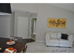 332 Laurel Park Place - Photo 4