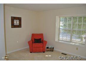 332 Laurel Park Place - Photo 7