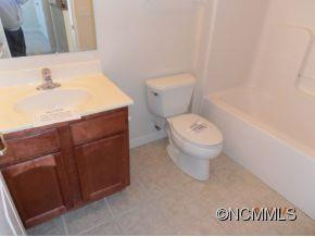 27 Meredith Drive - Photo 7