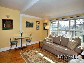 77 MONTANA AVE - Photo 3