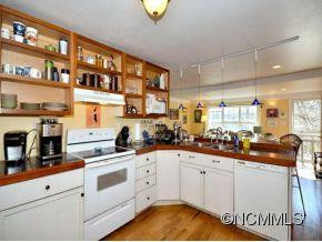 77 MONTANA AVE - Photo 4