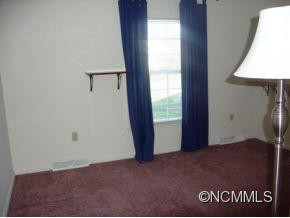 440 Sassafras Drive - Photo 10