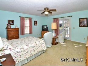 4 WENTWORTH COURT - Photo 11