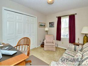 4 WENTWORTH COURT - Photo 9