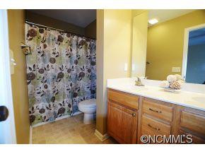 62 Torrington Avenue - Photo 4
