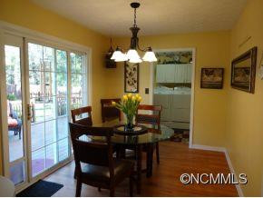 110 W. WHITE OAK STREET - Photo 5