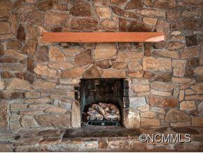 301 LOCUST CREEK RD. - Photo 4