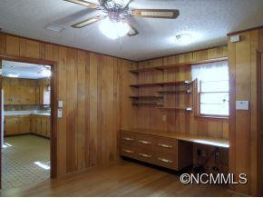 385 Eastview Dr. - Photo 15