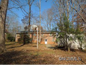 385 Eastview Dr. - Photo 17