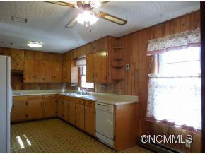 385 Eastview Dr. - Photo 5