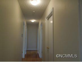 385 Eastview Dr. - Photo 6