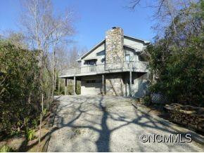 8 RED OAK DRIVE - Photo 2