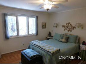 8 RED OAK DRIVE - Photo 12