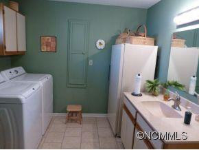 8 RED OAK DRIVE - Photo 19