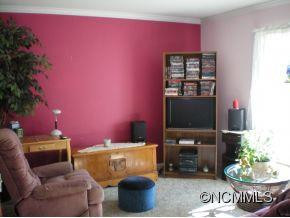 84 Skyview Terrace - Photo 3