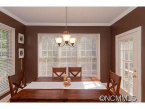 904 Woodvine Road - Photo 9