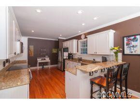 904 Woodvine Road - Photo 10
