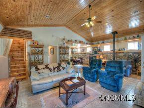 31 Skipping Stone Way - Photo 3