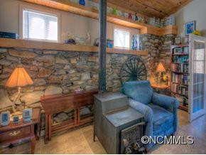 31 Skipping Stone Way - Photo 5