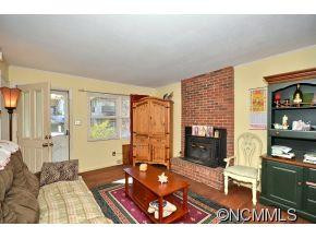 176 Fairfax Avenue - Photo 3