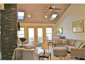 364 Donna Ln - Photo 5