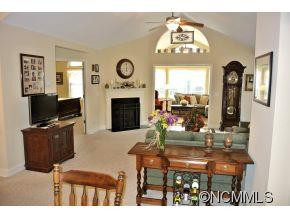 37 Mountain Meadow Circle - Photo 4