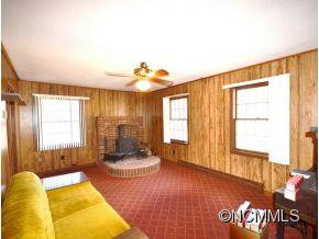 849 Howard Gap Road - Photo 17