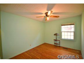 849 Howard Gap Road - Photo 19