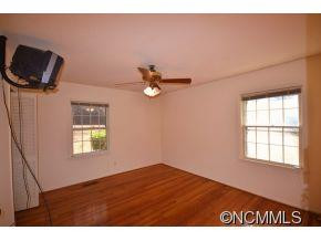 849 Howard Gap Road - Photo 22