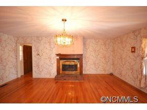 849 Howard Gap Road - Photo 9