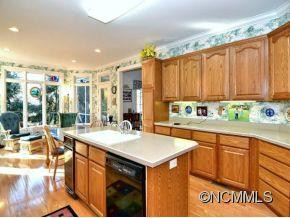 30 Tiverton Lane - Photo 11