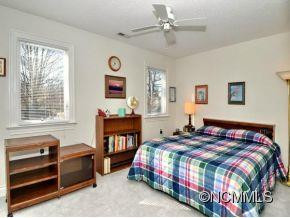 30 Tiverton Lane - Photo 17