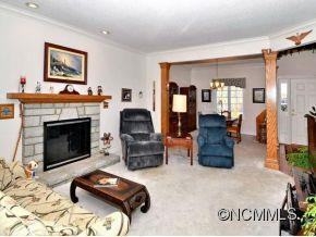 30 Tiverton Lane - Photo 7