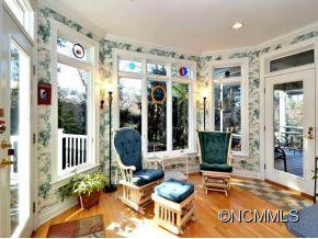 30 Tiverton Lane - Photo 9
