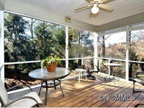 30 Tiverton Lane - Photo 10