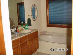 66 CLUB VILLA COURT, D1 - Photo 8