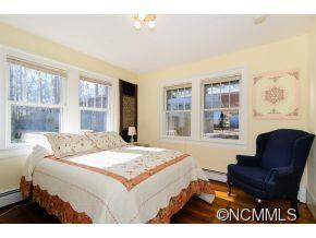 105 Ninth Street - Photo 5