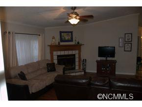 221 ROLLING OAKS DR - Photo 6
