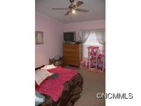 221 ROLLING OAKS DR - Photo 10