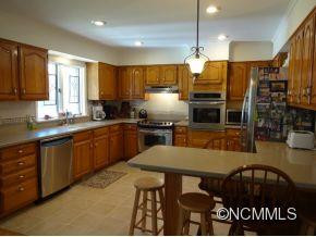 141 MOUNTAIN VALLEY DRIVE - Photo 4