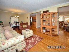137 MOCKINGBIRD HILL - Photo 2
