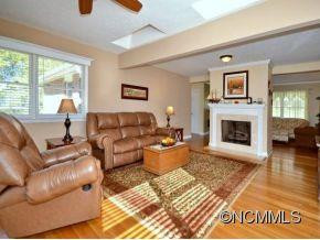 137 MOCKINGBIRD HILL - Photo 3