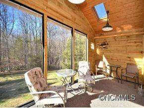 137 MOCKINGBIRD HILL - Photo 4
