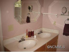 20 N Eastatoe Gap Rd - Photo 10