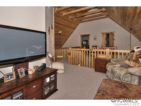1064 Point of View Drive - Photo 14