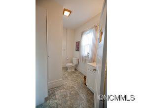 386 South French Broad Avenue - Photo 13